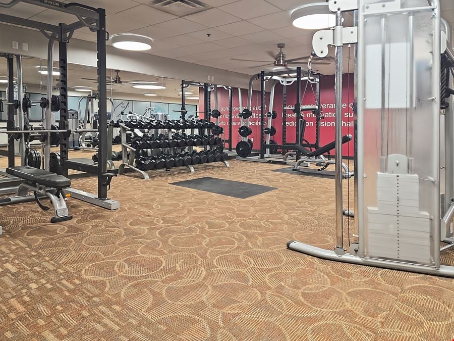 TX, Addison - The Madison