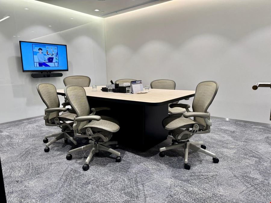The Executive Centre (Indonesia) - The Executive Centre - Jakarta Sampoerna S Square Level 30