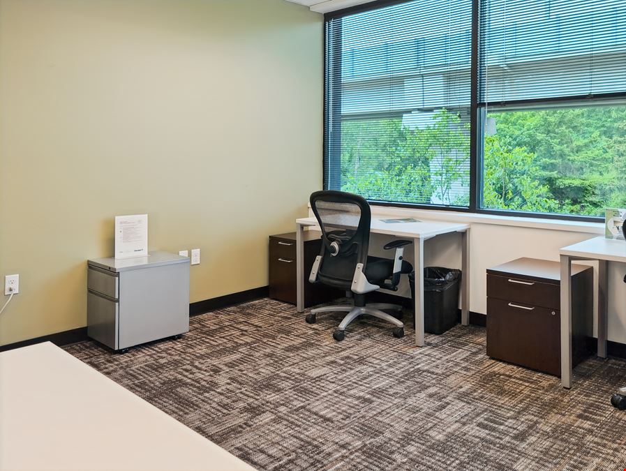 WA, Mountlake Terrace - Redstone Corporate Center