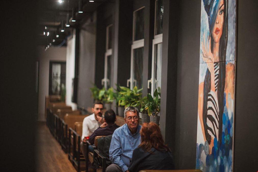 Networking Premium Coworking Space - Networking Premium Working Space - Gurko Panorama