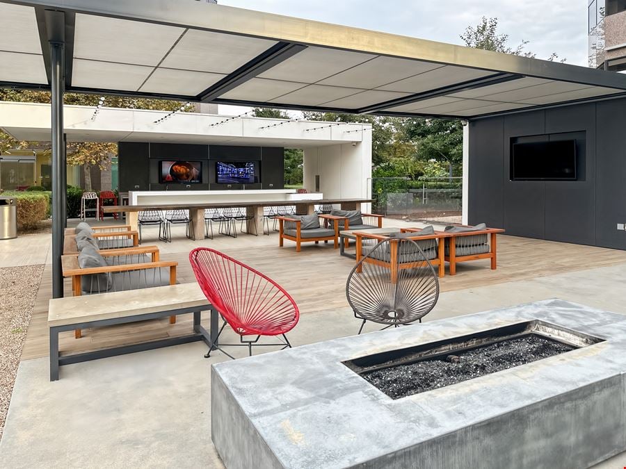 Costa Mesa - Spaces The MET