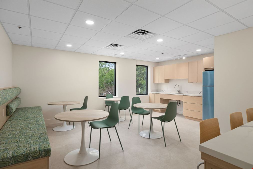 WorkWise Cowork - 4502 North Cage Boulevard