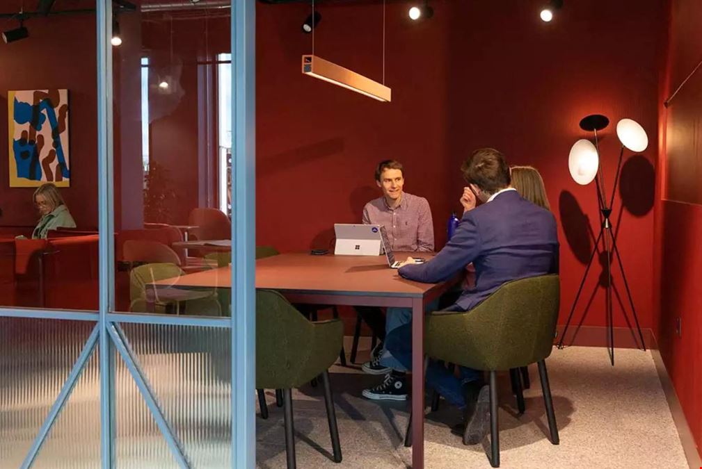 Workspace - Mirror Works