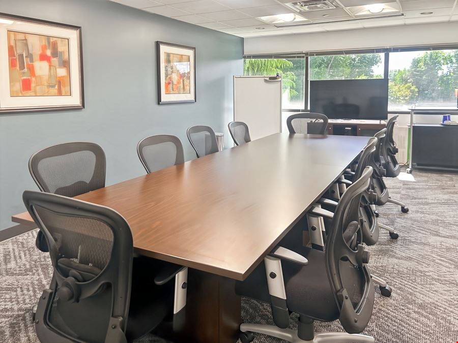 Regus - Windsor - 360 Bloomfield