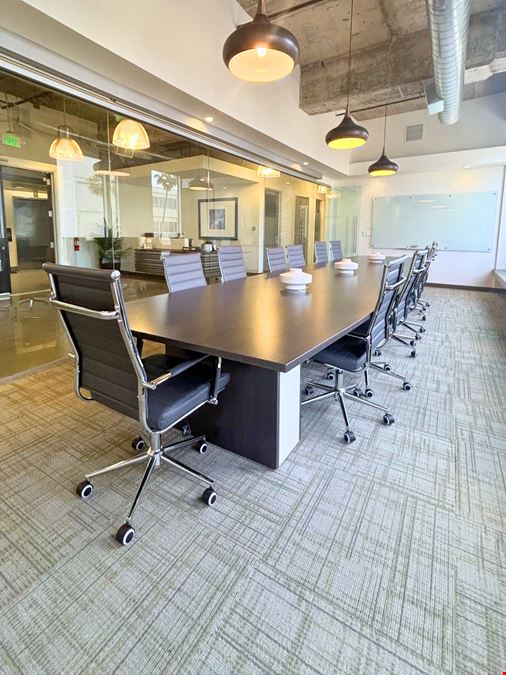 Large Meeting Room