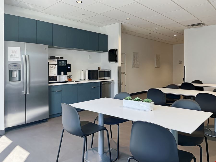 NJ, Englewood - W Palisade Ave