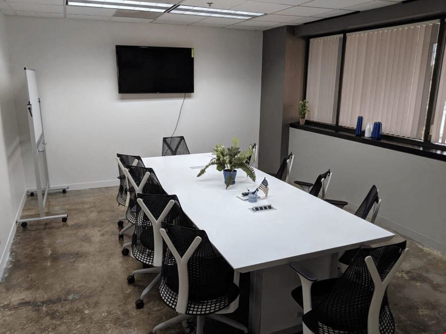 Large Conference Room @Broadway