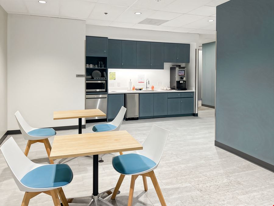 CA, Costa Mesa - Harbor Blvd