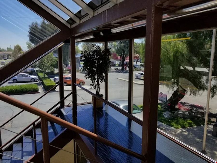 517 North Mountain Avenue