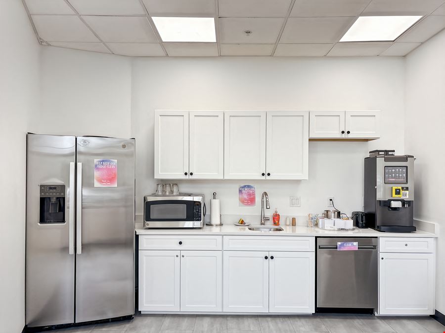 IA, West Des Moines  - West Lakes Pkwy