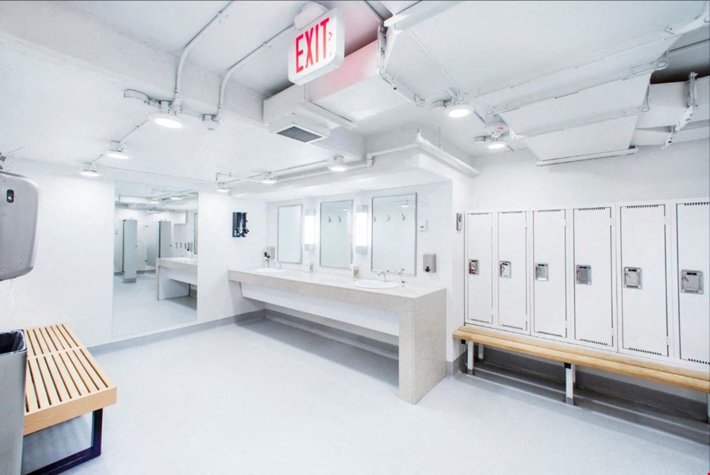 the square @ Bow Valley Square