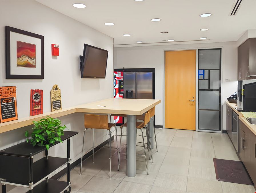 Regus - Troy - Columbia Center