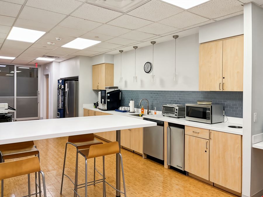 Regus - Hauppauge - 150 Motor Parkway