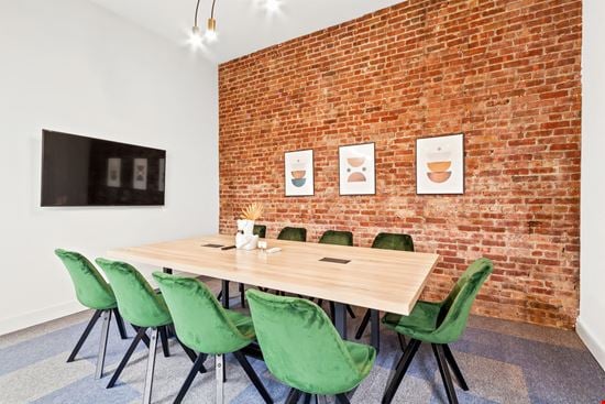 Preview of NY, Brooklyn - Manhattan Ave Office space for Rent in Brooklyn