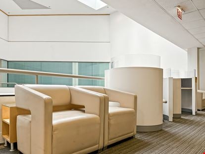 Regus - Chicago West Loop 200 S Wacker
