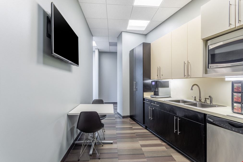 Regus - Ridgeland - Renaissance at Colony Park