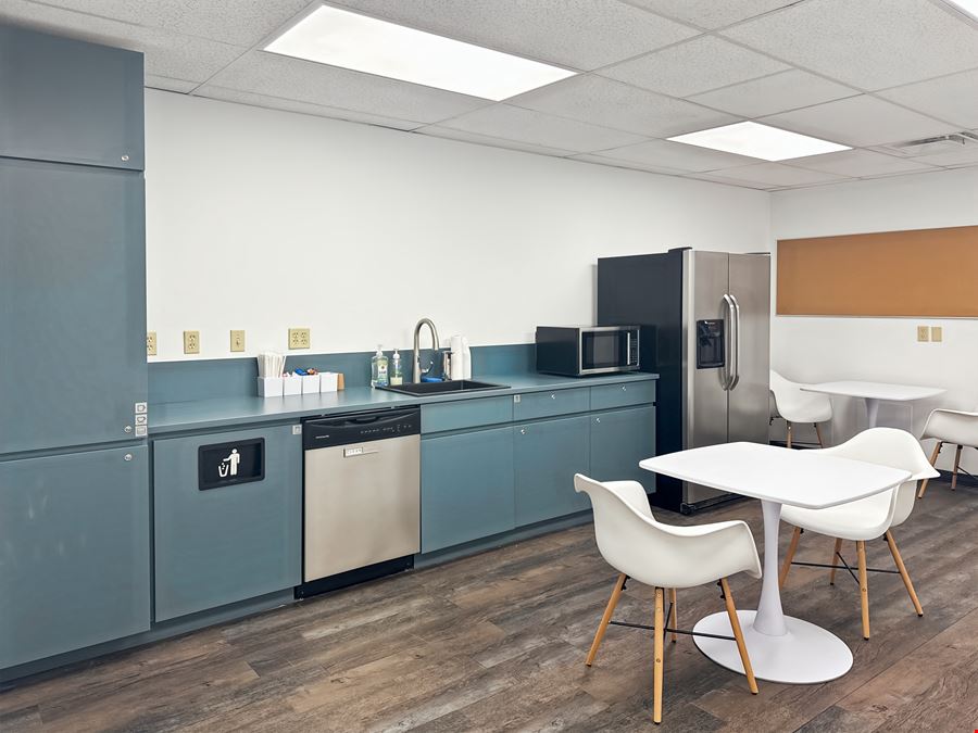 OH, Sunbury - W Cherry St