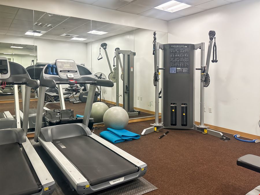 La Terraza Corporate Plaza