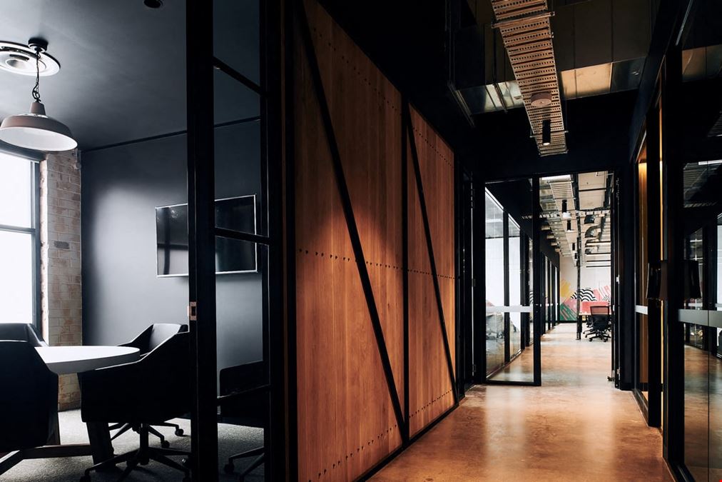 CreativeCubes.Co - Hawthorn