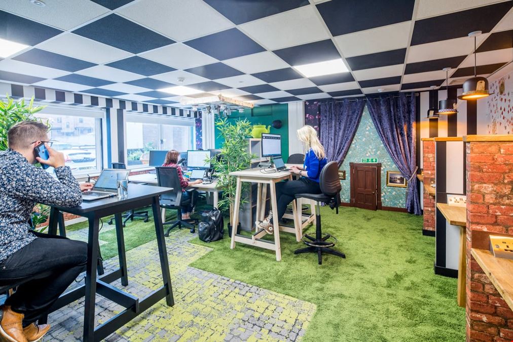 DeskLodge Limited - DeskLodge - Redcliffe Way