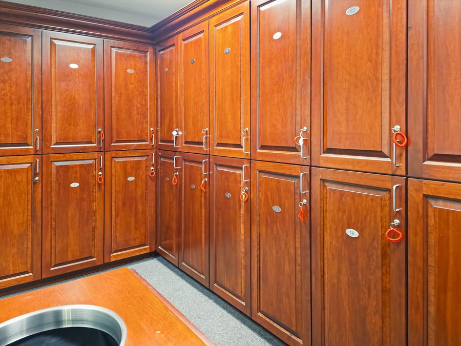 TX, Addison - The Madison