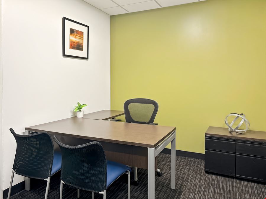 CA, North Hollywood - Lankershim Plaza