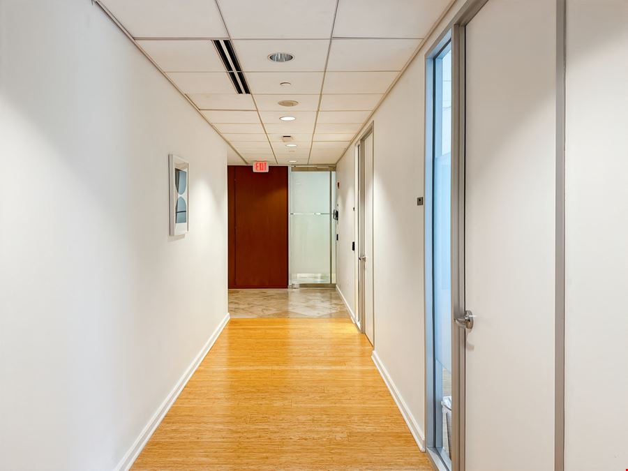 MD, Bethesda - Bethesda Metro Ctr