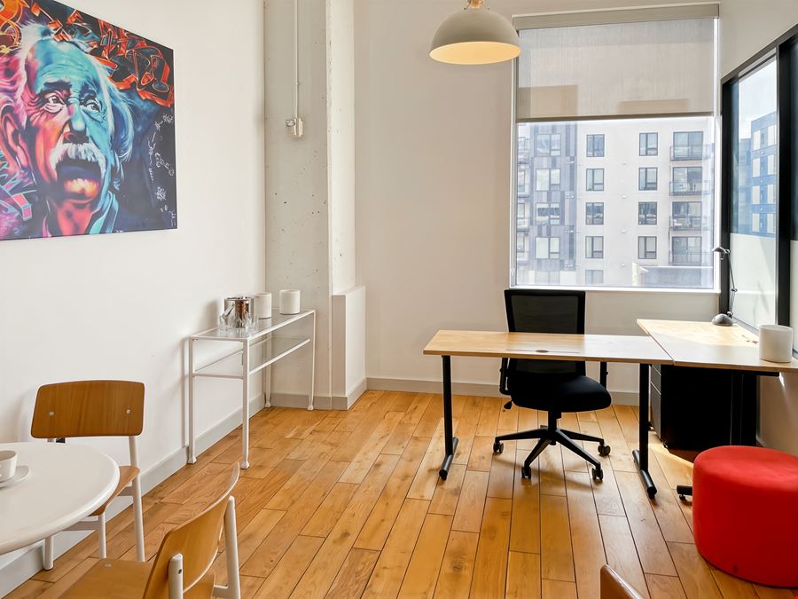 MN, Minneapolis - Lagoon Ave