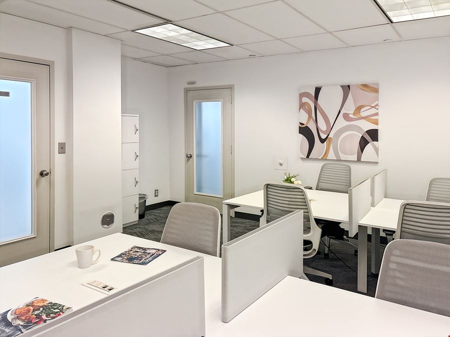 Regus - Hampton - Frontage Rd
