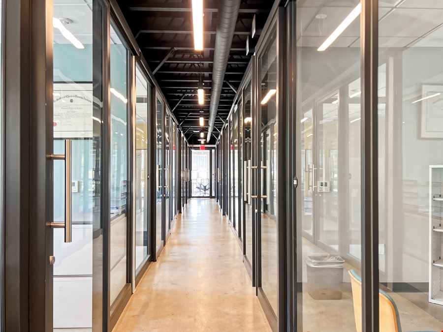 CA, Los Angeles - Spaces Santa Monica