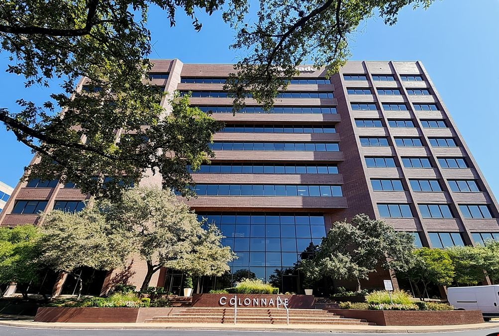 San Antonio - Colonnade