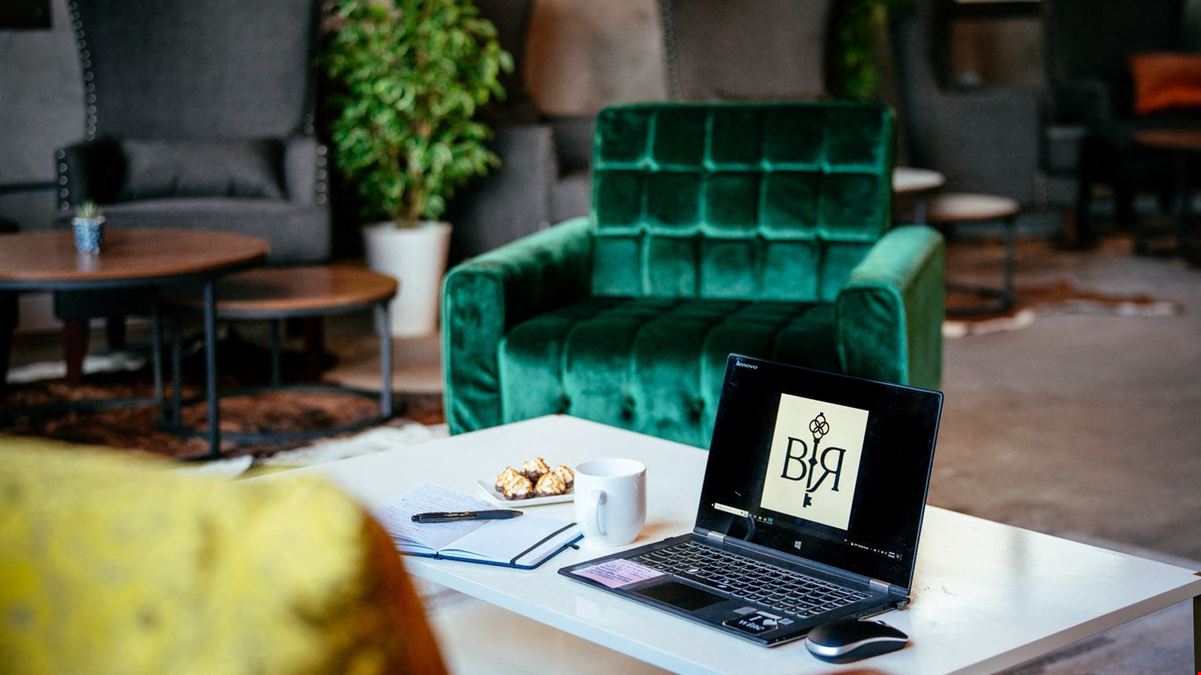 Birch Road - The Highlands Clubhouse