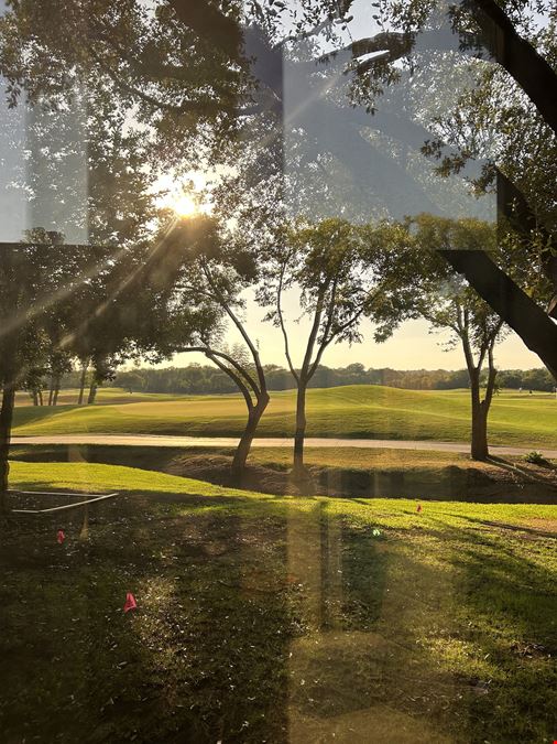 Private Office with a Panoramic View at Golf Club