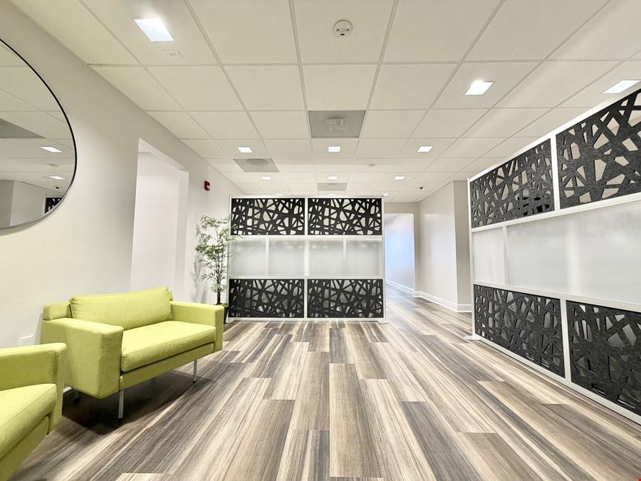 Large Conference Room 002