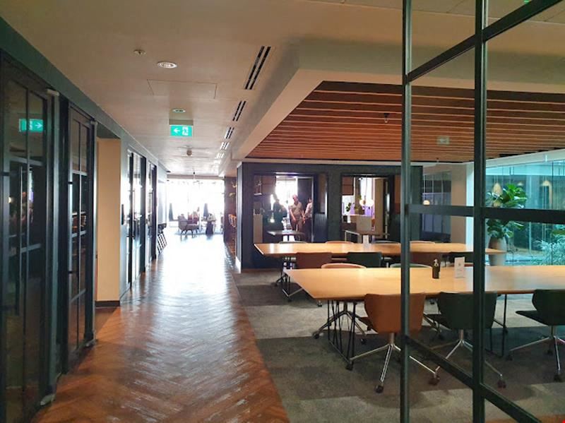 Landmark: Oxford Street