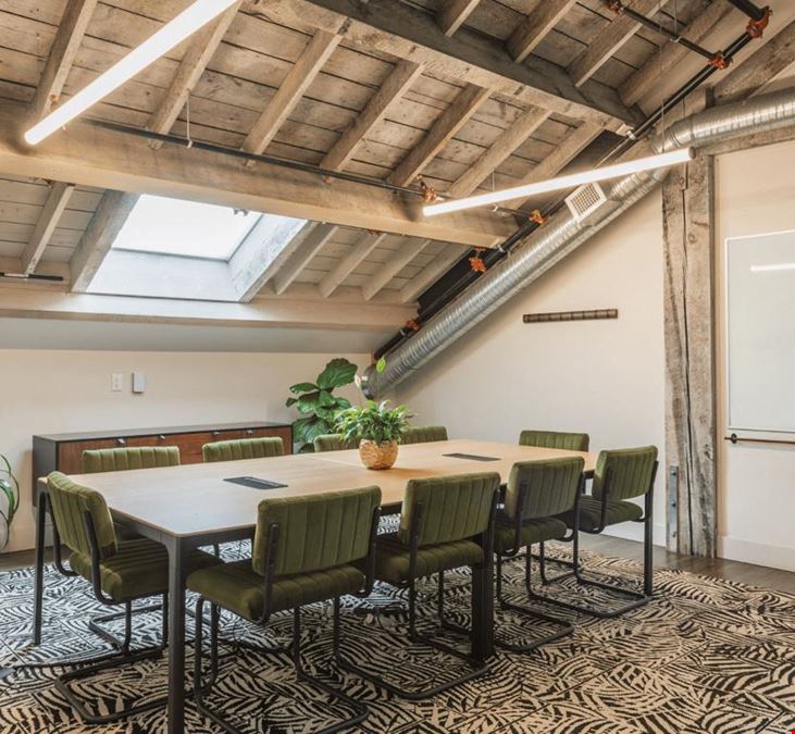 Novelty Boardroom