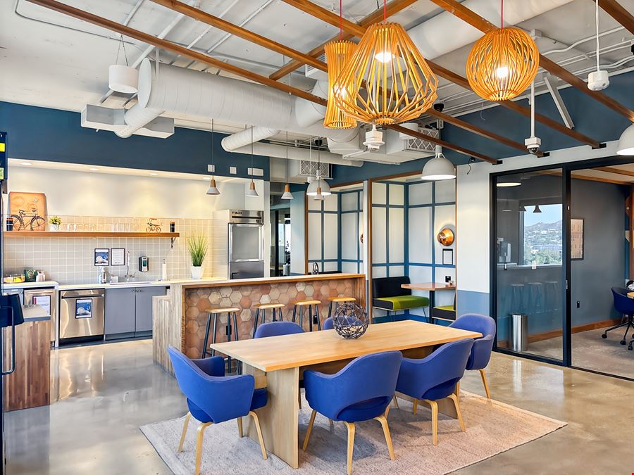 CA, Burbank - The Tower