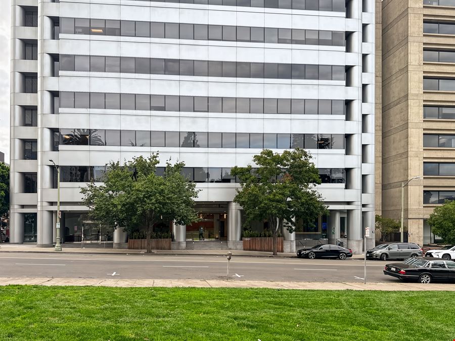 CA, Oakland - Lake Merritt