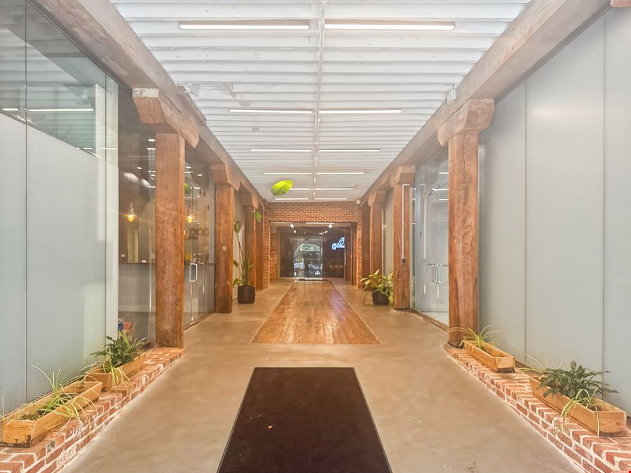 MD, Baltimore - Lancaster St