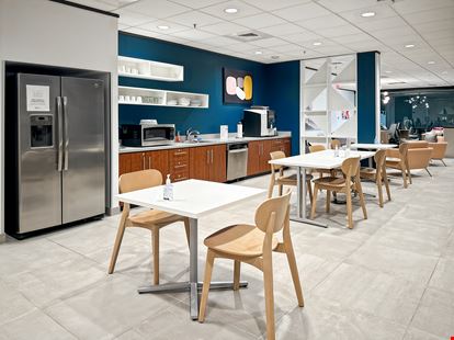 LA, New Orleans - Energy Centre Building