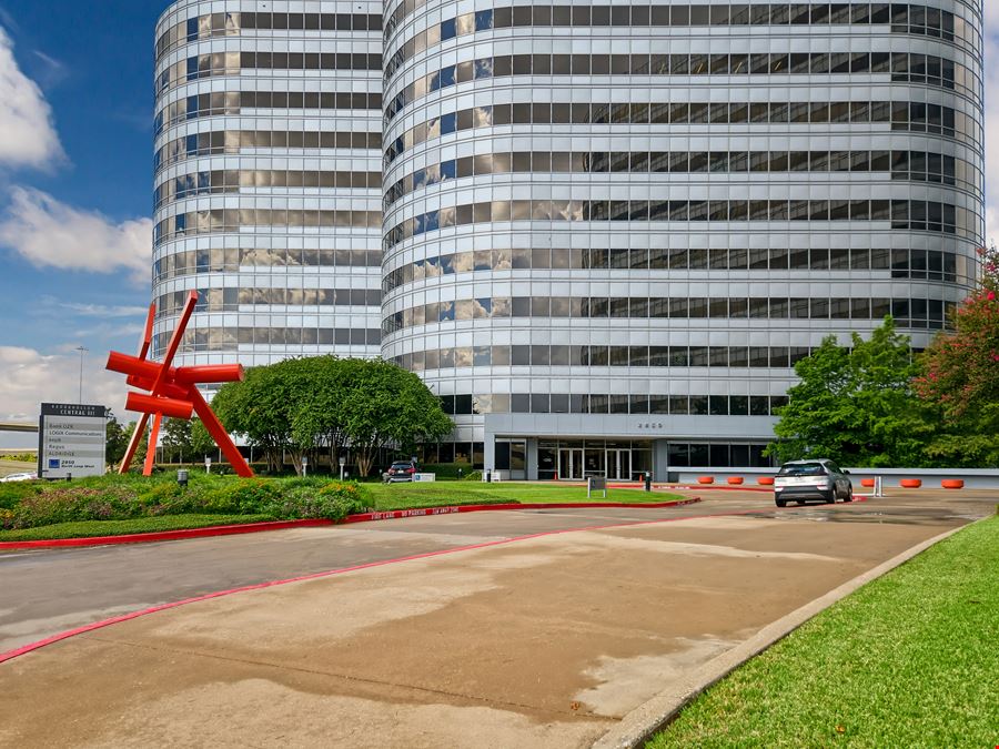 TX, Houston - Brookhollow Central III