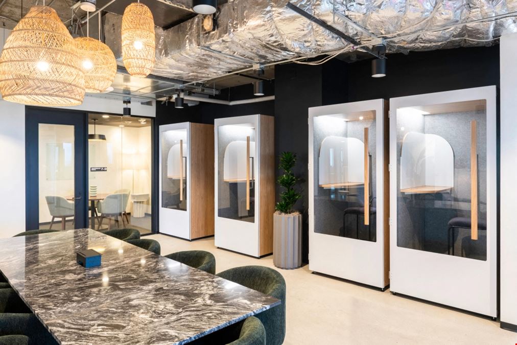 251 South Lake Avenue