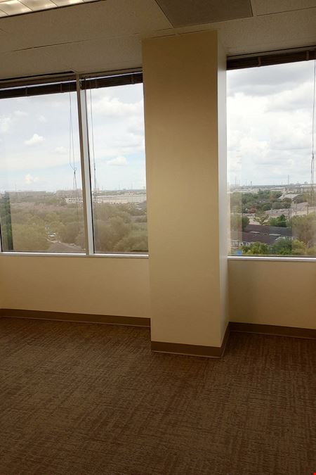 Workstyle Flexible Spaces - 11011 Richmond Ave