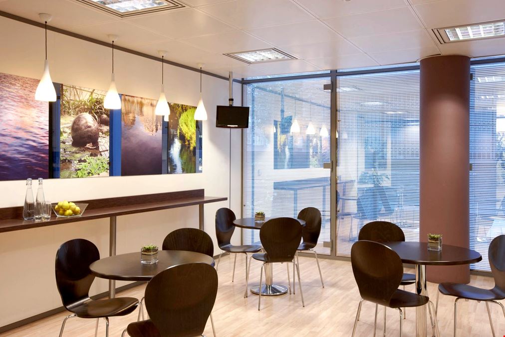 Regus - Tottenham Court Road