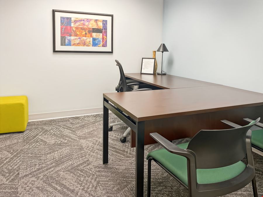 IL, Warrenville - Cantera