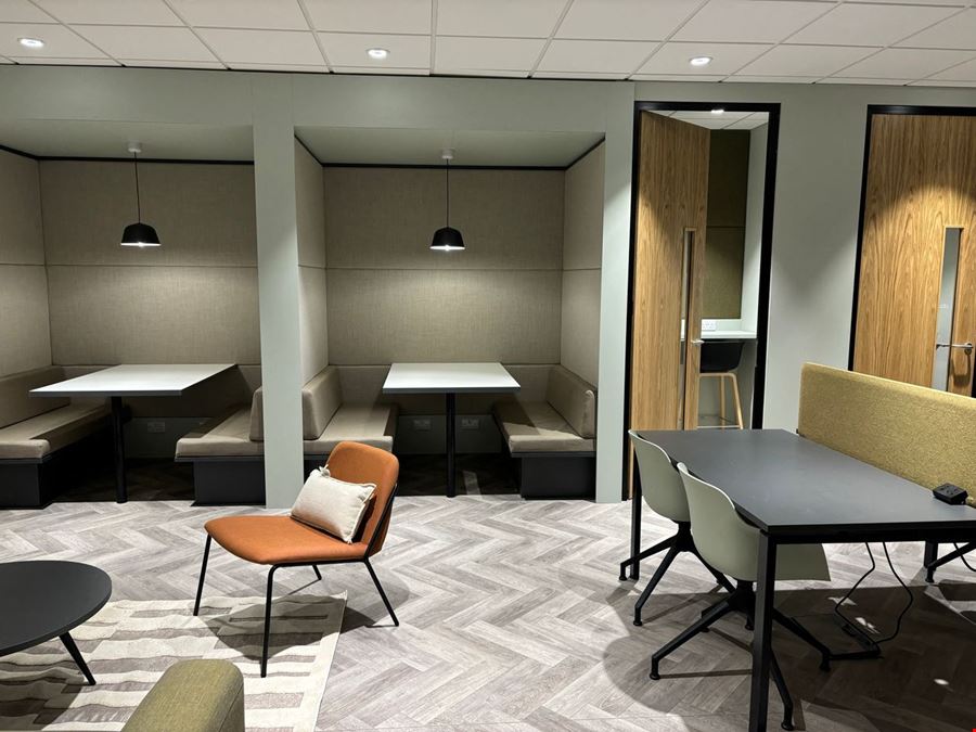Regus - Walton-On-Thames Ashley Park House