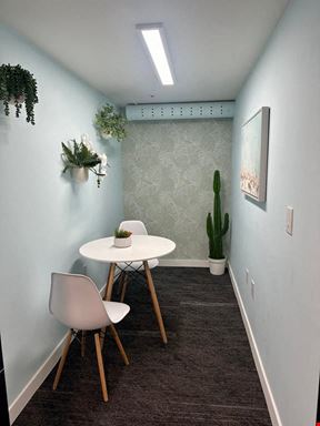 1D Meeting Room