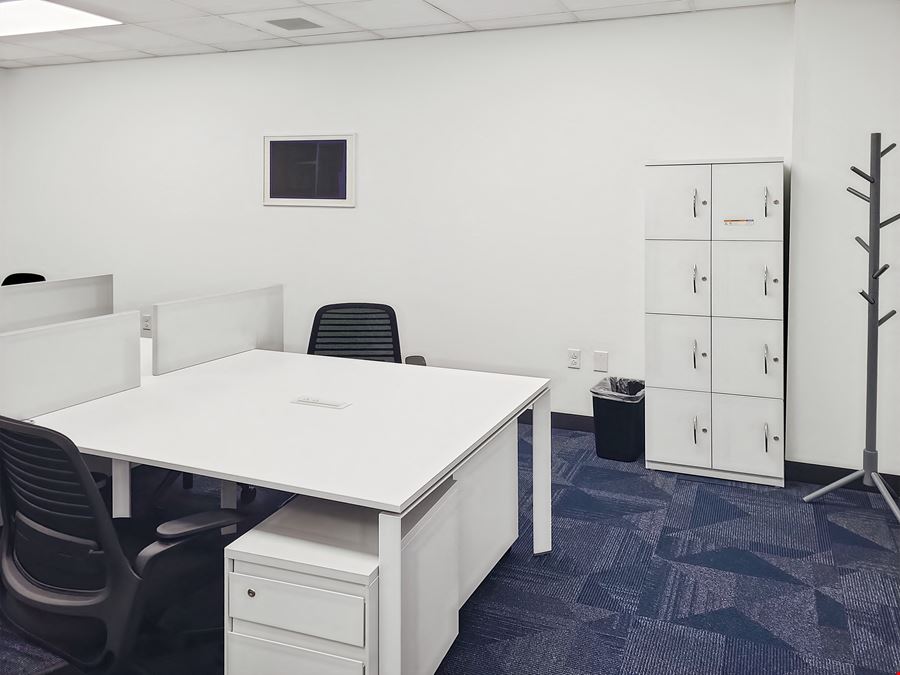 AL, Mobile - Montlimar Dr