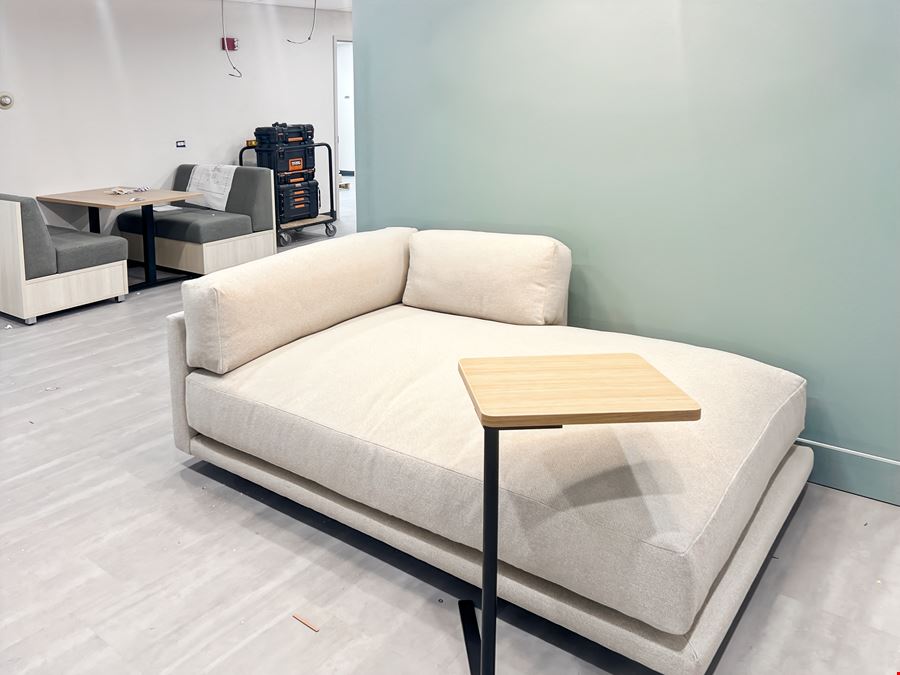 IL, Des Plaines - River Rd