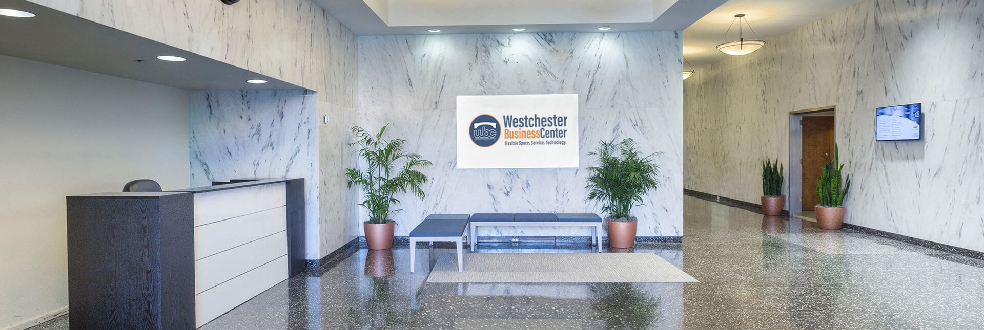 レオナルド・ウェーバー　[ WHITE PLAINS , NY ] Shared workspaces at WBC of White Plains, LLC - White Plains